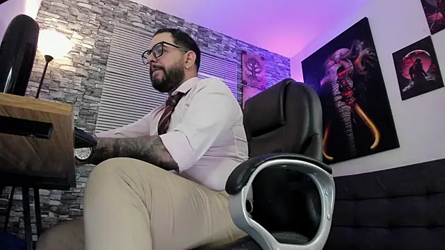 Ethan Castellano online show from June 3, 11:10 pm