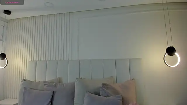 Snapshot of natali_henao chatting on November 19, 10:10 pm natali henao online show from November 19, 10:10 pm