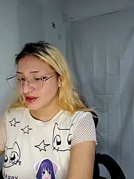 sadnessgyall online show from March 23, 7:31 am