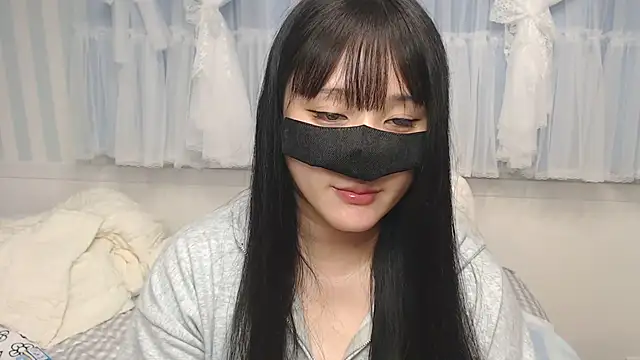 Snapshot of yua0727 chatting on June 22, 1:41 pm yua0727 online show from June 22, 1:41 pm