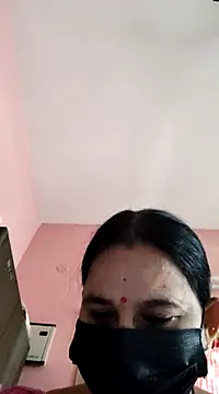 Snapshot of lalitha225 chatting on December 2, 5:37 am lalitha225 online show from December 2, 5:37 am