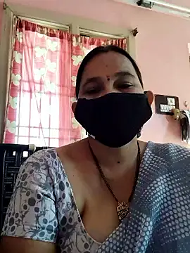 Snapshot of lalitha225 chatting on December 4, 4:54 am lalitha225 online show from December 4, 4:54 am
