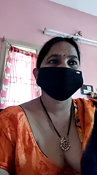 Snapshot of lalitha225 chatting on December 5, 6:10 am lalitha225 online show from December 5, 6:10 am