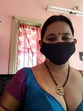 Snapshot of lalitha225 chatting on December 6, 3:41 am lalitha225 online show from December 6, 3:41 am