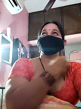 Snapshot of lalitha225 chatting on December 11, 9:09 am lalitha225 online show from December 11, 9:09 am