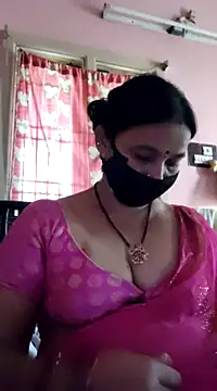 Snapshot of lalitha225 chatting on December 17, 9:07 am lalitha225 online show from December 17, 9:07 am