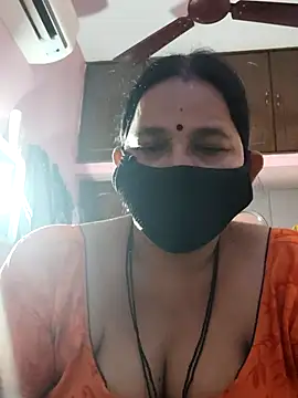 Snapshot of lalitha225 chatting on December 19, 11:29 am lalitha225 online show from December 19, 11:29 am