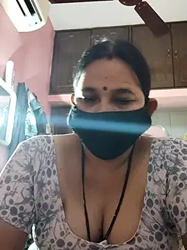 Snapshot of lalitha225 chatting on December 21, 9:23 am lalitha225 online show from December 21, 9:23 am