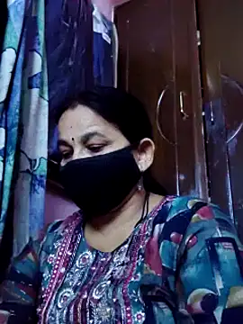 Snapshot of lalitha225 chatting on January 4, 11:11 am lalitha225 online show from January 4, 11:11 am