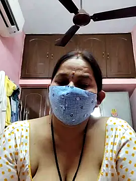 Snapshot of lalitha225 chatting on January 20, 9:24 am lalitha225 online show from January 20, 9:24 am