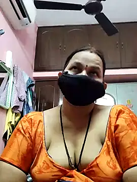 Snapshot of lalitha225 chatting on January 24, 4:59 am lalitha225 online show from January 24, 4:59 am