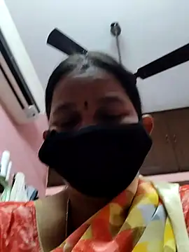 Snapshot of lalitha225 chatting on February 25, 5:08 am lalitha225 online show from February 25, 5:08 am