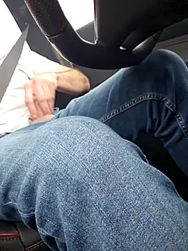 Snapshot of Spunwhiteboy1992 chatting on November 19, 5:24 pm Spunwhiteboy1992 online show from November 19, 5:24 pm