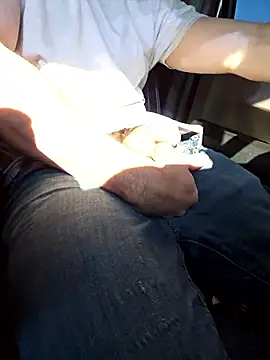 Snapshot of Spunwhiteboy1992 chatting on February 11, 8:58 pm Spunwhiteboy1992 online show from February 11, 8:58 pm