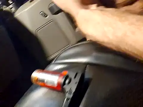 Snapshot of Spunwhiteboy1992 chatting on February 22, 12:15 pm Spunwhiteboy1992 online show from February 22, 12:15 pm