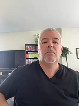 Snapshot of aarosteev2 chatting on June 22, 3:53 pm aarosteev2 online show from June 22, 3:53 pm