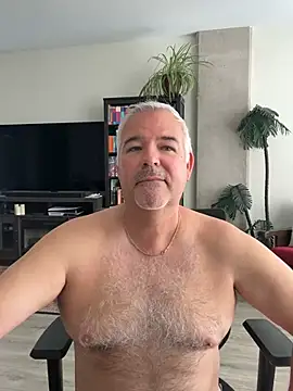 Snapshot of aarosteev2 chatting on July 8, 12:42 pm aarosteev2 online show from July 8, 12:42 pm