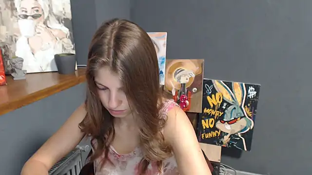 Snapshot of felicity_gold chatting on August 3, 6:34 am felicity gold online show from August 3, 6:34 am