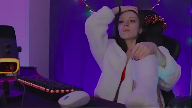 Snapshot of Kathleen_Meow chatting on December 25, 9:24 am Kathleen Meow online show from December 25, 9:24 am