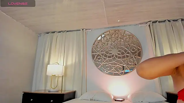 Snapshot of Belliinda_21 chatting on February 10, 7:07 pm Belliinda 21 online show from February 10, 7:07 pm