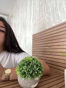 Snapshot of Belliinda_21 chatting on April 15, 5:53 pm Belliinda 21 online show from April 15, 5:53 pm