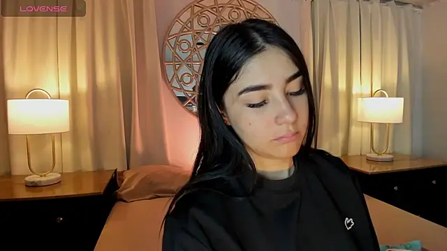 Snapshot of Belliinda_21 chatting on May 12, 7:00 pm Belliinda 21 online show from May 12, 7:00 pm