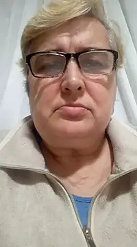 Snapshot of Sonya5156 chatting on January 10, 5:02 pm Sonya5156 online show from January 10, 5:02 pm