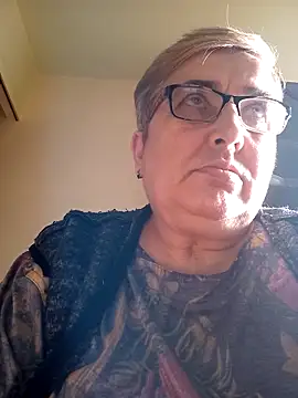 Snapshot of Sonya5156 chatting on February 17, 11:23 am Sonya5156 online show from February 17, 11:23 am