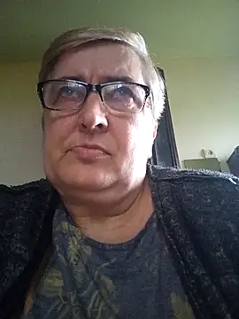 Snapshot of Sonya5156 chatting on March 13, 2:12 pm Sonya5156 online show from March 13, 2:12 pm