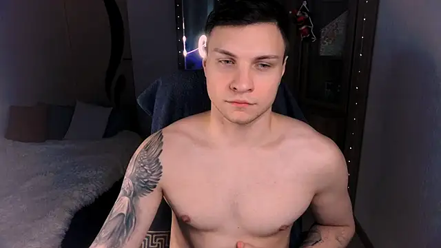 handsome guy01 online show from December 7, 9:22 pm