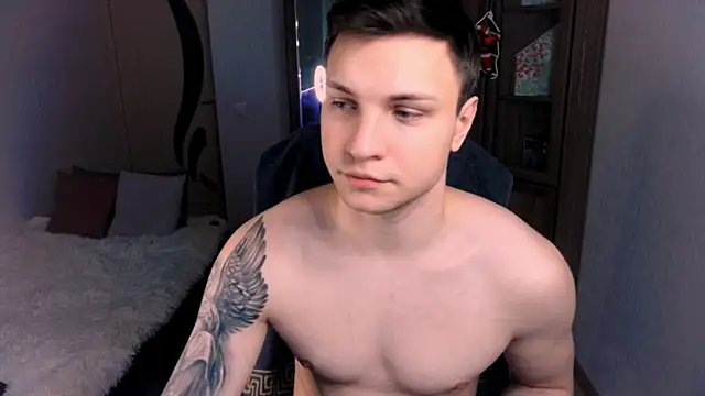 handsome guy01 online show from December 17, 4:56 am