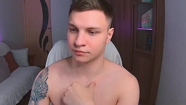 handsome guy01 online show from March 7, 4:24 am