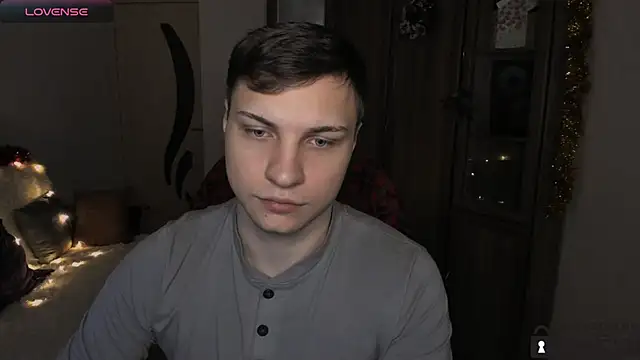 handsome guy01 online show from November 27, 12:56 am