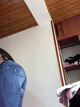 LorenaAmerica online show from December 5, 8:33 pm