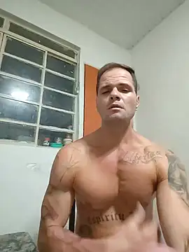 Snapshot of Giricotta chatting on May 19, 2:51 am Giricotta online show from May 19, 2:51 am