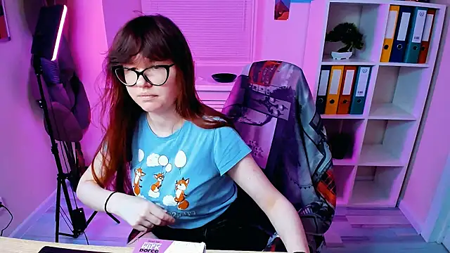 CarolGiggly online show from September 20, 7:31 am