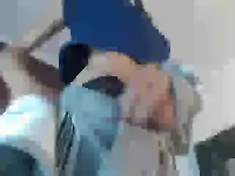 Snapshot of Aurora_ath chatting on April 28, 3:00 am Aurora ath online show from April 28, 3:00 am