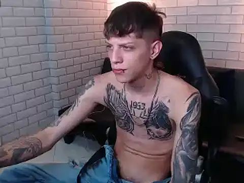 Snapshot of Adam_hard_ chatting on January 7, 11:03 pm Adam hard online show from January 7, 11:03 pm