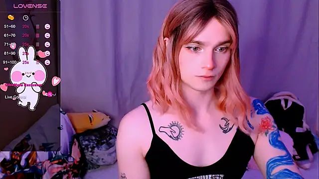 Alice Hells online show from March 25, 5:30 pm