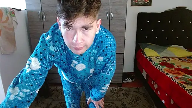 samael1107 online show from December 3, 11:30 am