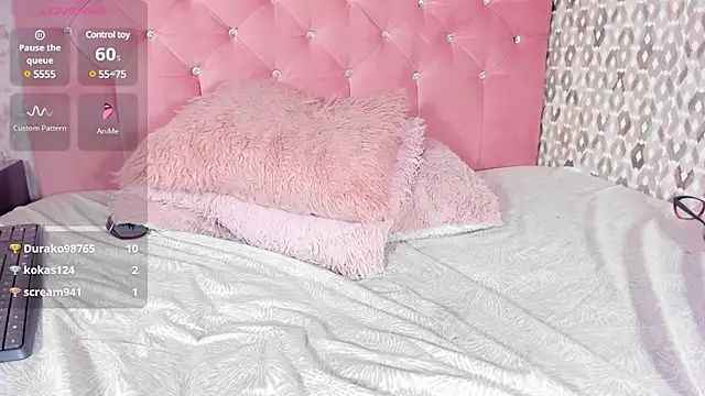 Snapshot of blaiine_colfer chatting on January 25, 9:47 am blaiine colfer online show from January 25, 9:47 am