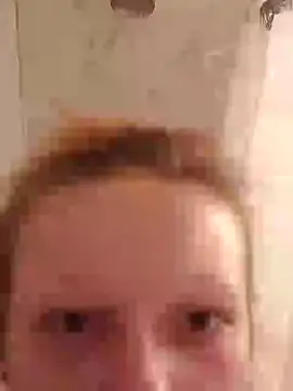 Snapshot of angel_star420864 chatting on December 6, 4:03 am angel star420864 online show from December 6, 4:03 am