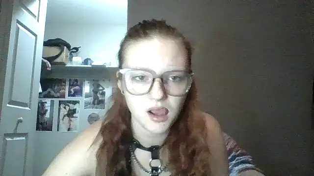 Snapshot of angel_star420864 chatting on December 9, 2:56 am angel star420864 online show from December 9, 2:56 am