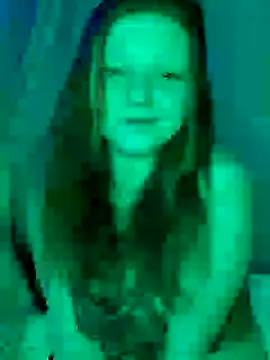 Snapshot of angel_star420864 chatting on February 10, 3:57 am angel star420864 online show from February 10, 3:57 am