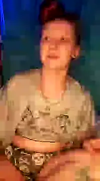 Snapshot of angel_star420864 chatting on February 17, 2:53 am angel star420864 online show from February 17, 2:53 am