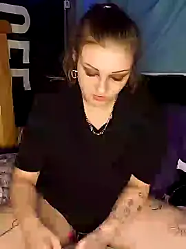 Snapshot of angel_star420864 chatting on February 27, 3:47 am angel star420864 online show from February 27, 3:47 am