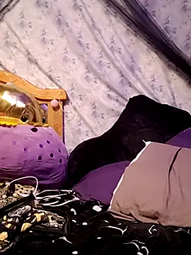 Snapshot of angel_star420864 chatting on September 23, 10:13 pm angel star420864 online show from September 23, 10:13 pm