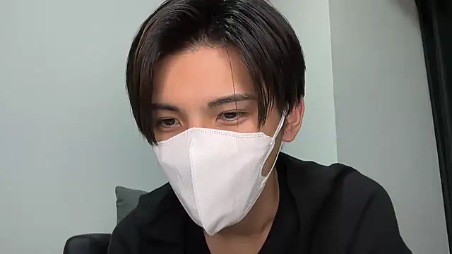 Snapshot of Lio_kun chatting on December 17, 1:05 pm Lio kun online show from December 17, 1:05 pm