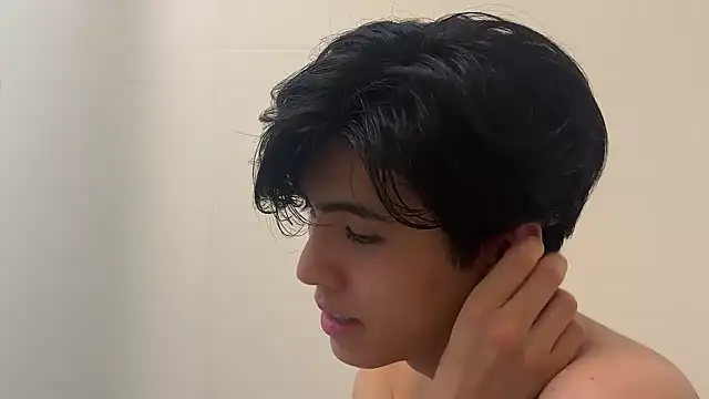 Snapshot of Lio_kun chatting on October 6, 10:12 am Lio kun online show from October 6, 10:12 am