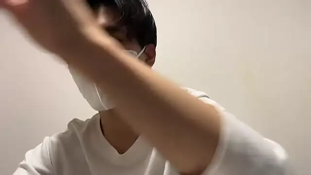 Snapshot of Lio_kun chatting on October 27, 1:04 pm Lio kun online show from October 27, 1:04 pm